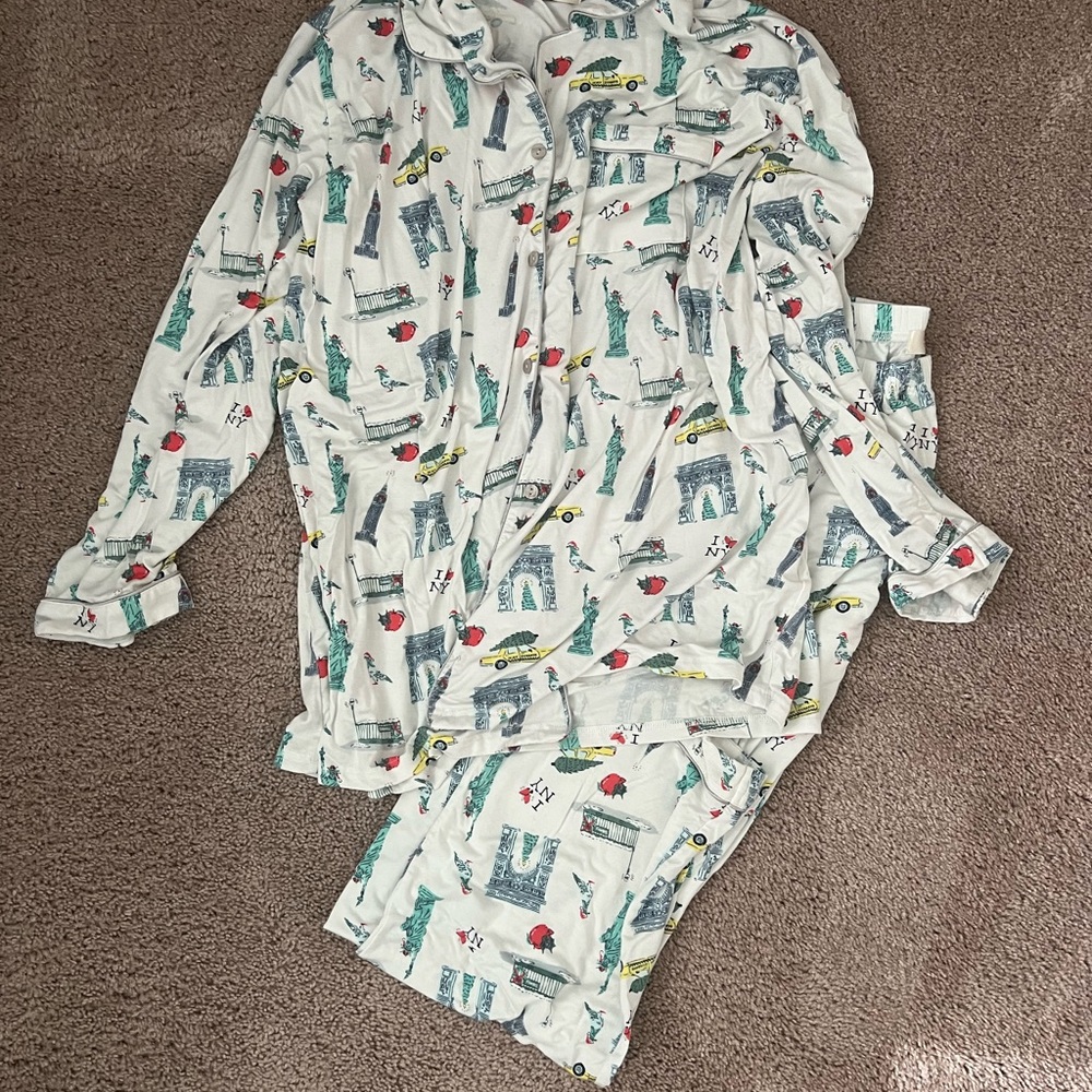 Luxury Pajamas - NYC Christmas